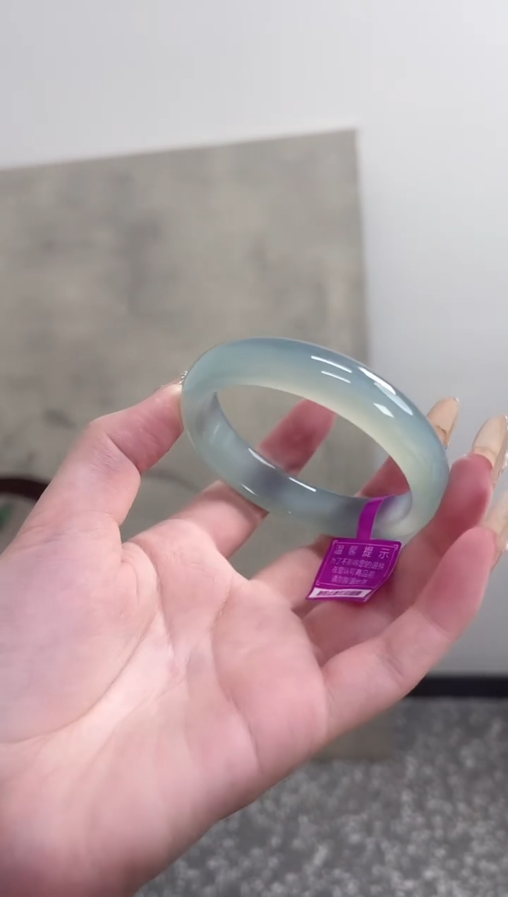 【闪购商品】玛瑙/玉髓手镯未镶嵌58-59圈 需要包容宽胎