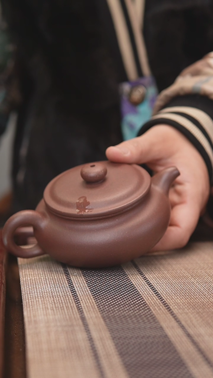 【闪购商品】紫砂茶壶底槽清扁腹210cc