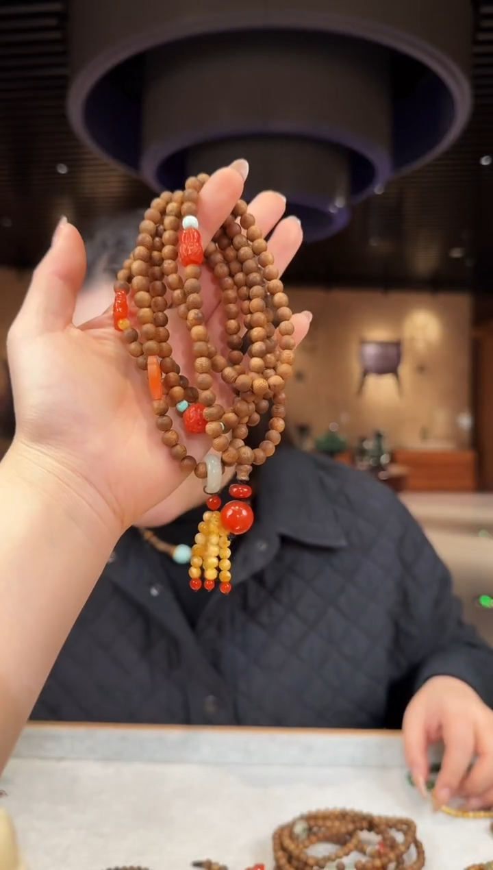 【闪购商品】沉香手串海南莺歌绿棋多圈圆珠