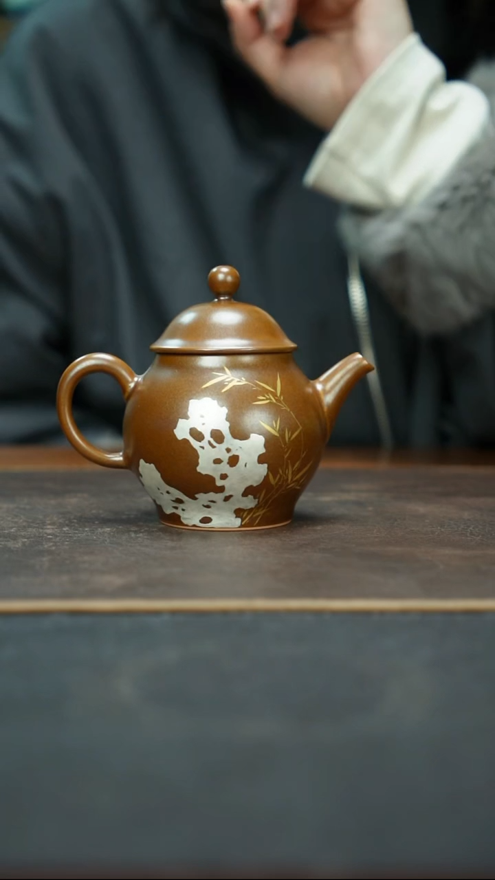 杯景德镇紫金釉竹石图秋水壶