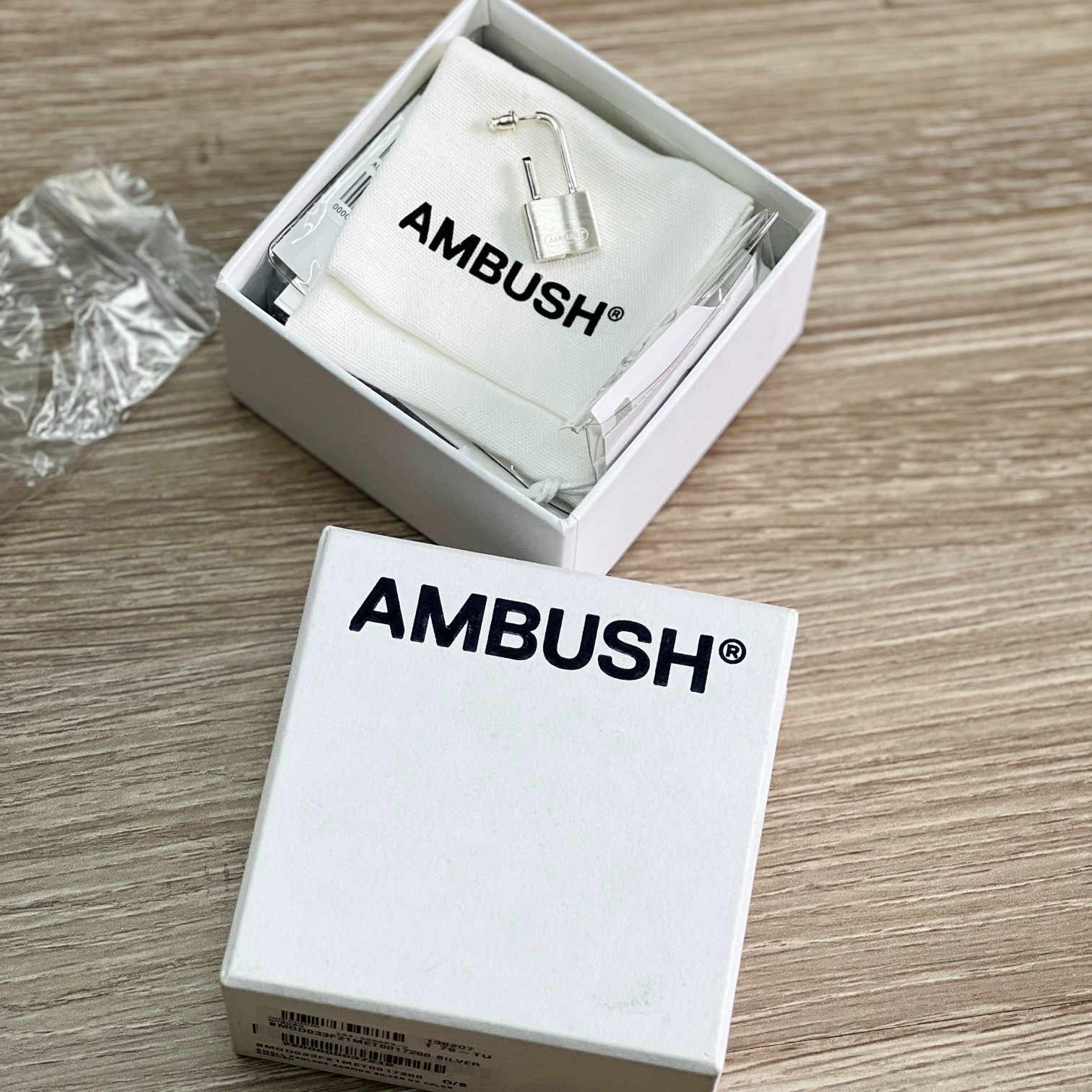 全新未使用 AMBUSH Ambush锁头耳环AUBA00015