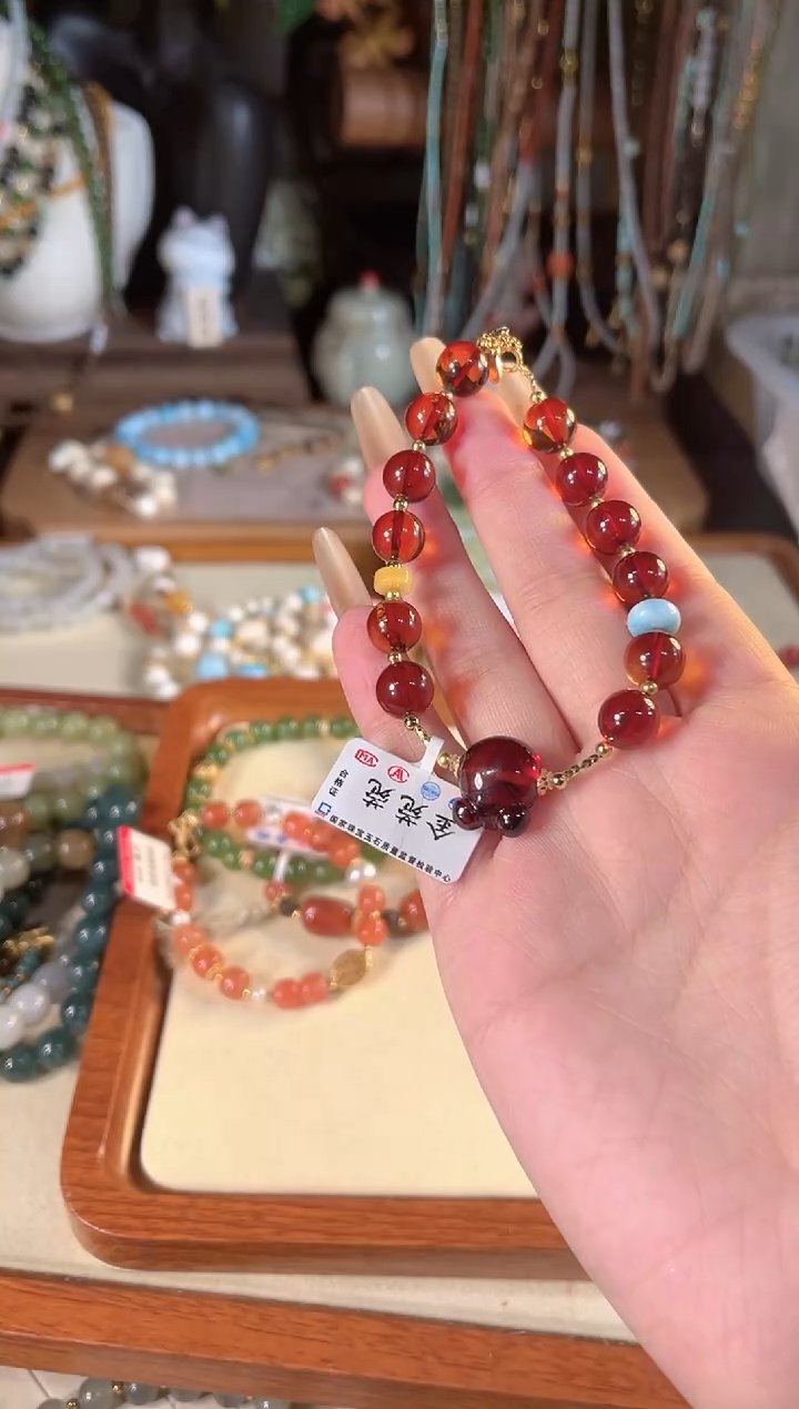 【闪购商品】血珀手链未镶嵌多样性发货其一