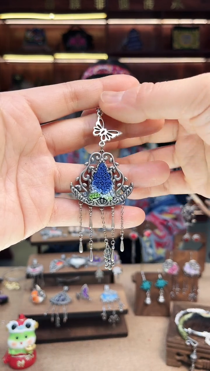 【闪购商品】织绣1763黔东南苗族刺绣