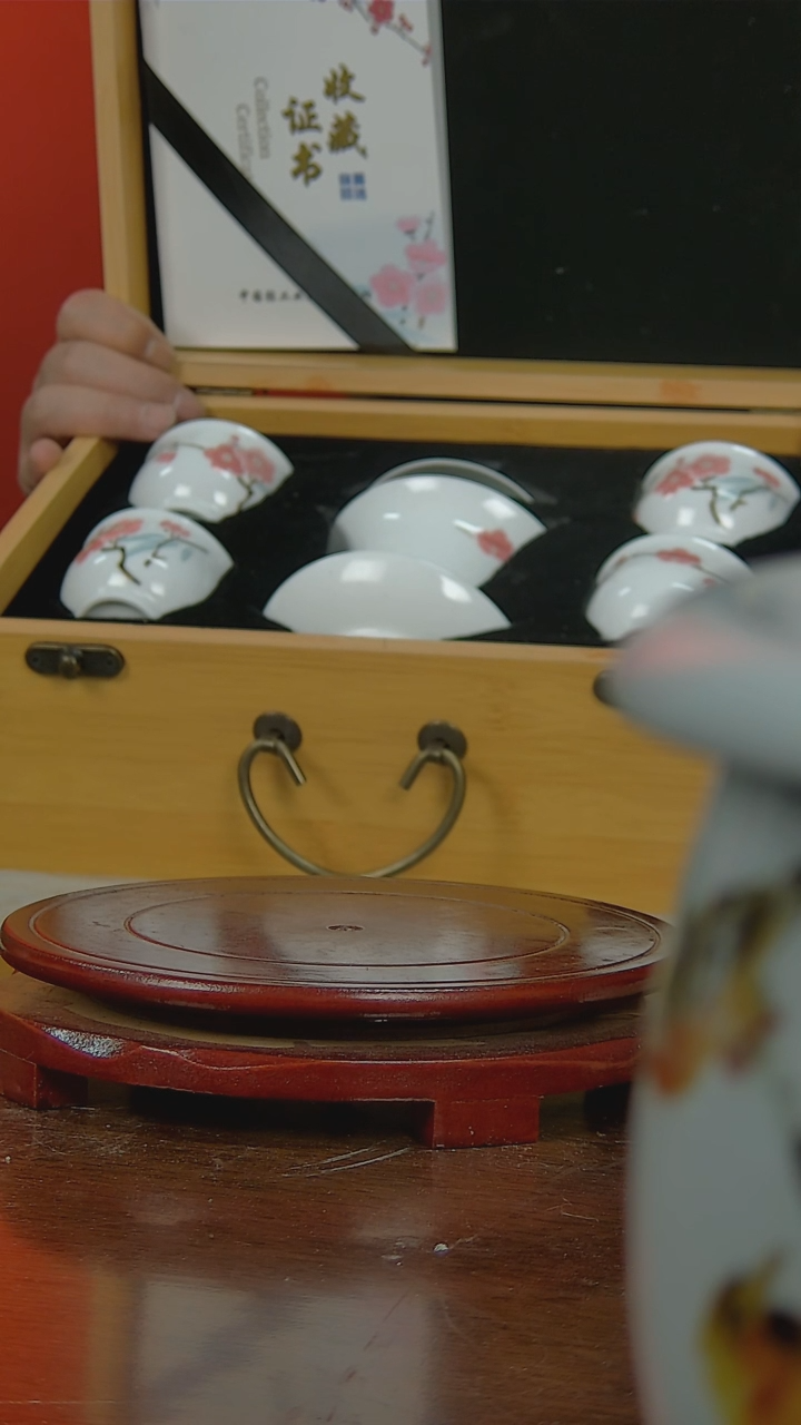 【闪购商品】011景德镇民间艺人粉彩水点桃花套组