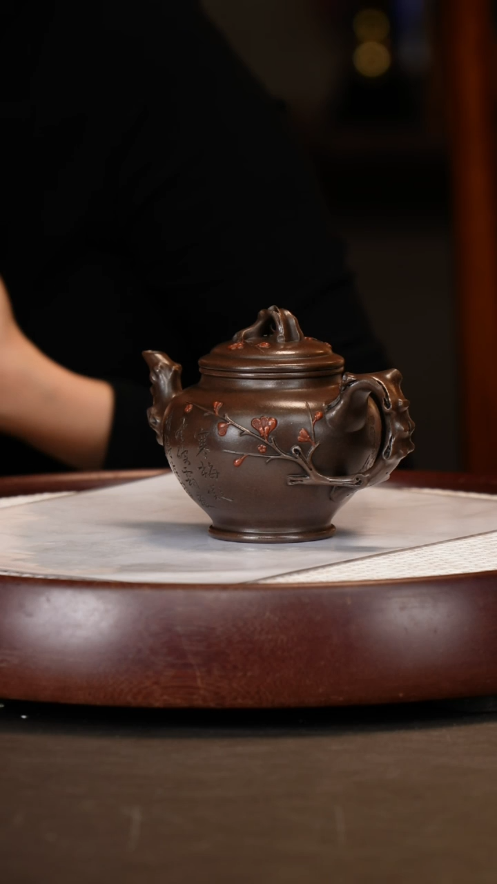 紫砂茶壶【朱持平】梅报春+六方盆