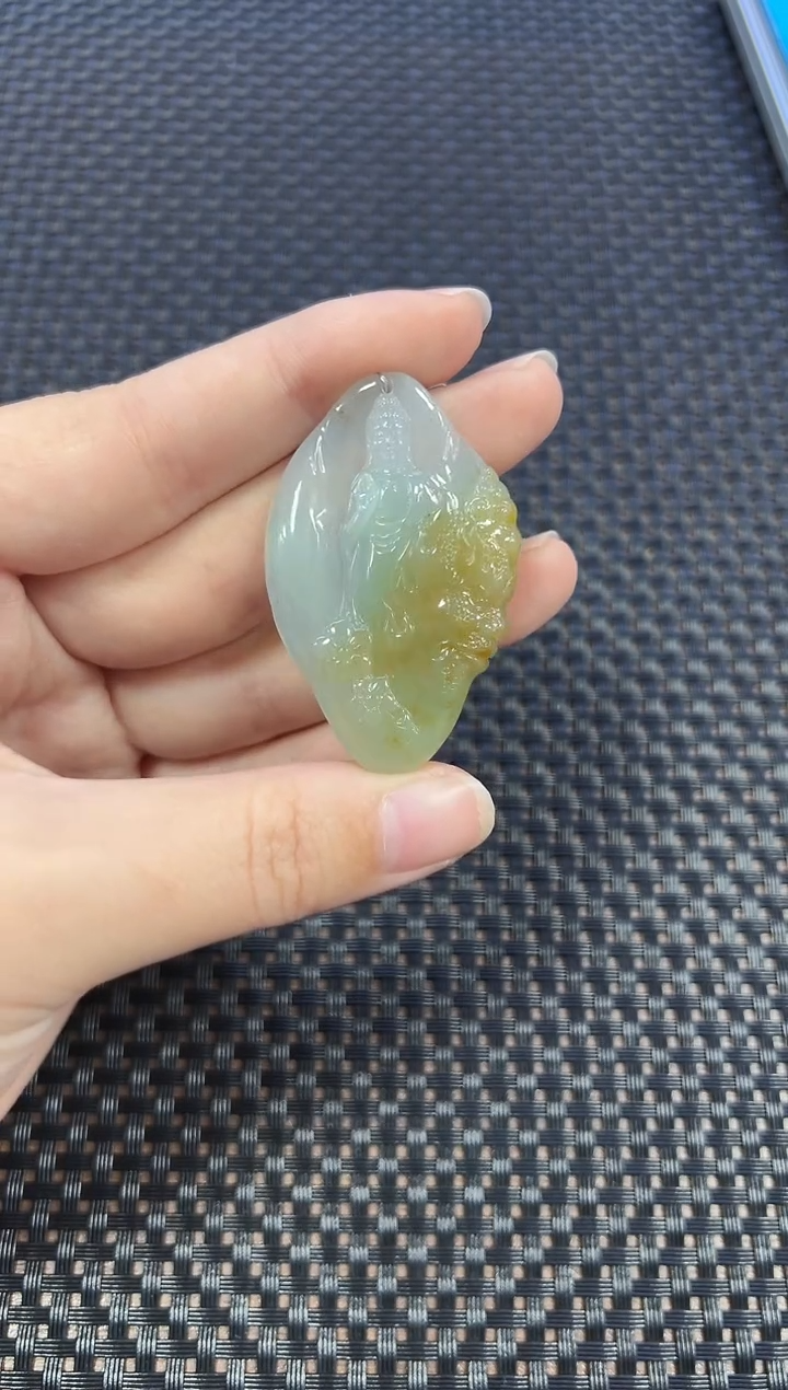 【闪购商品】翡翠吊坠(不含链)未镶嵌翡翠挂件（多样性发一件）