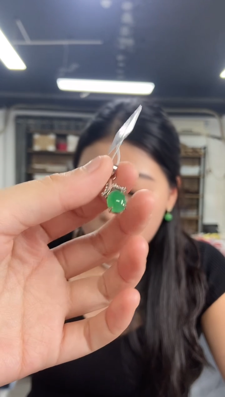 翡翠未镶嵌颈饰闪购链接多样性发其一颜色微差