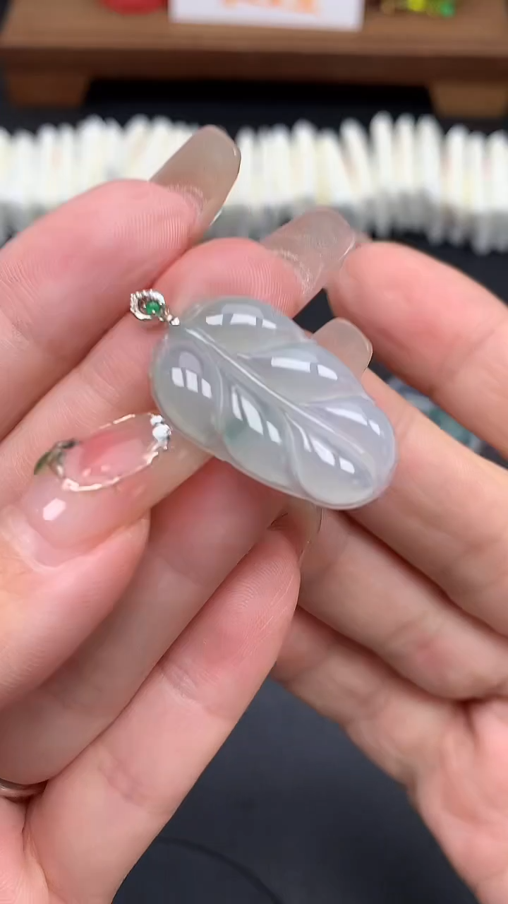 【闪购商品】翡翠18K金镶嵌吊坠(不含链)MS160802