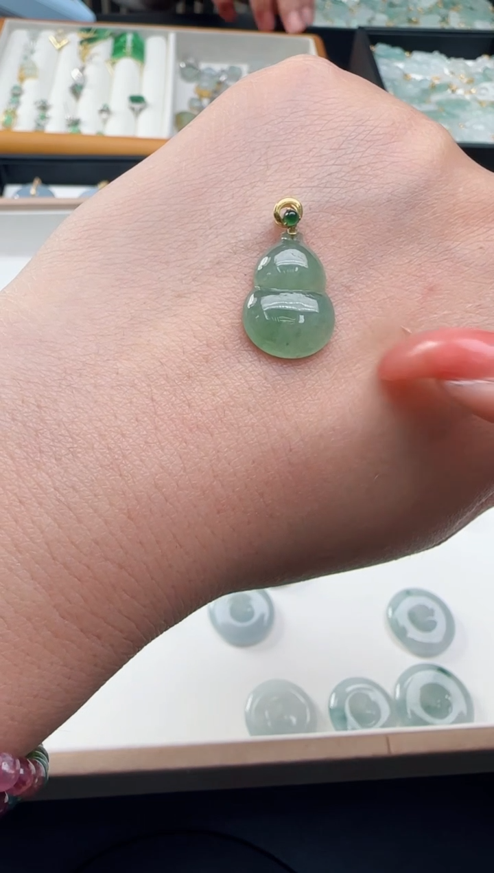 【闪购商品】翡翠颈饰18K金镶嵌TZG0118284