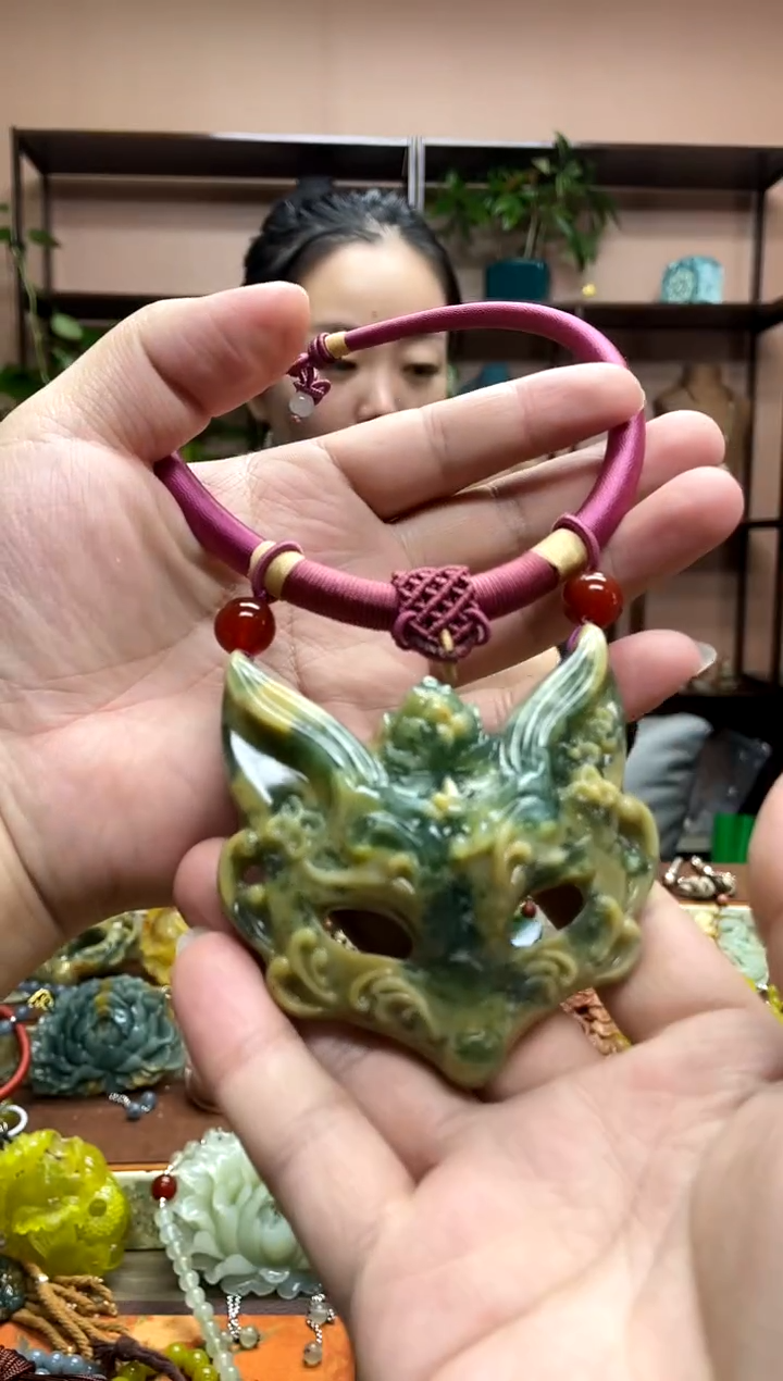 未镶嵌岫玉吊坠·