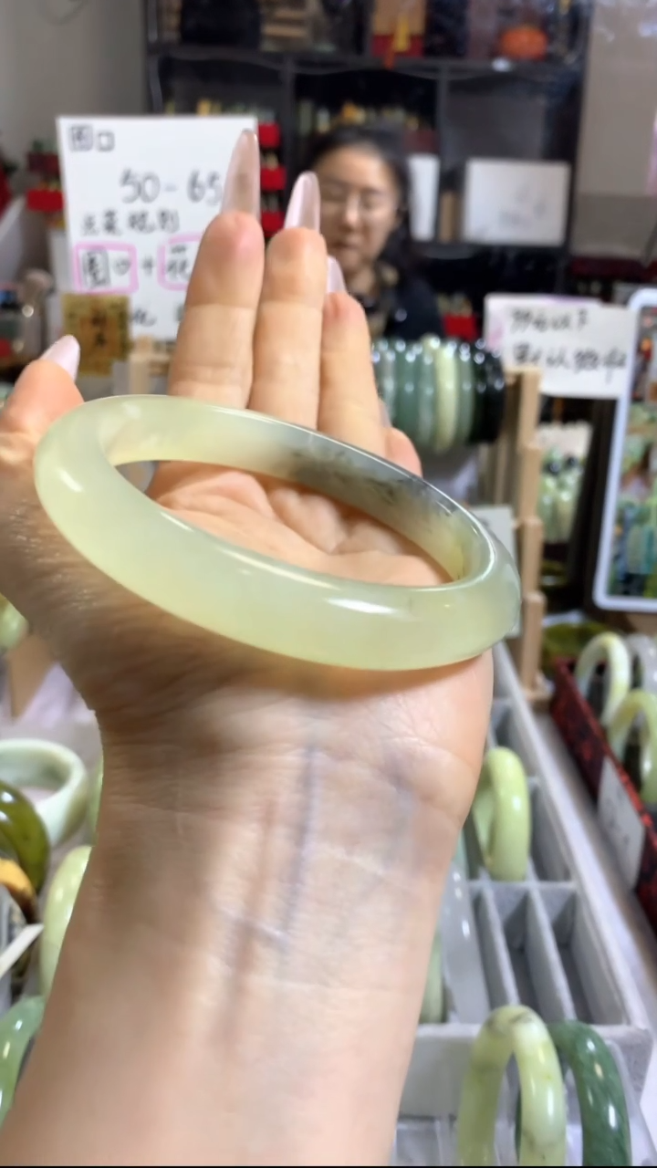 未镶嵌岫玉手镯54 64+