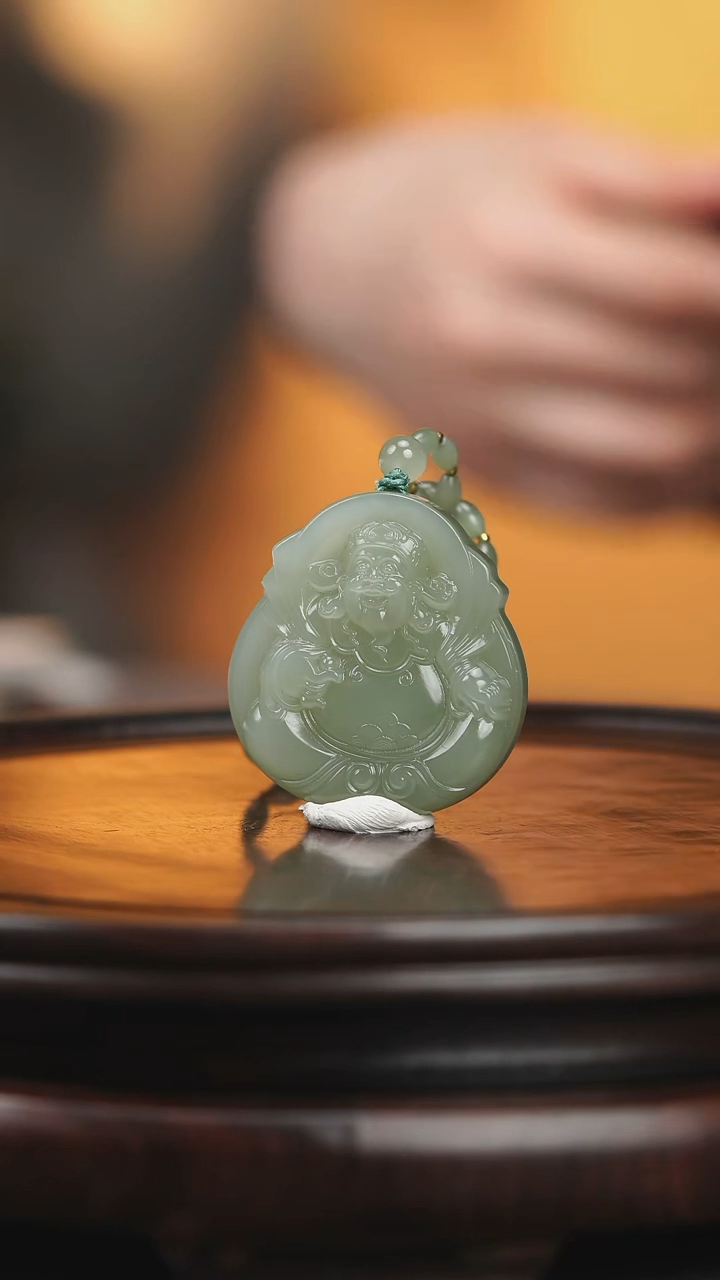 未镶嵌和田玉把件 