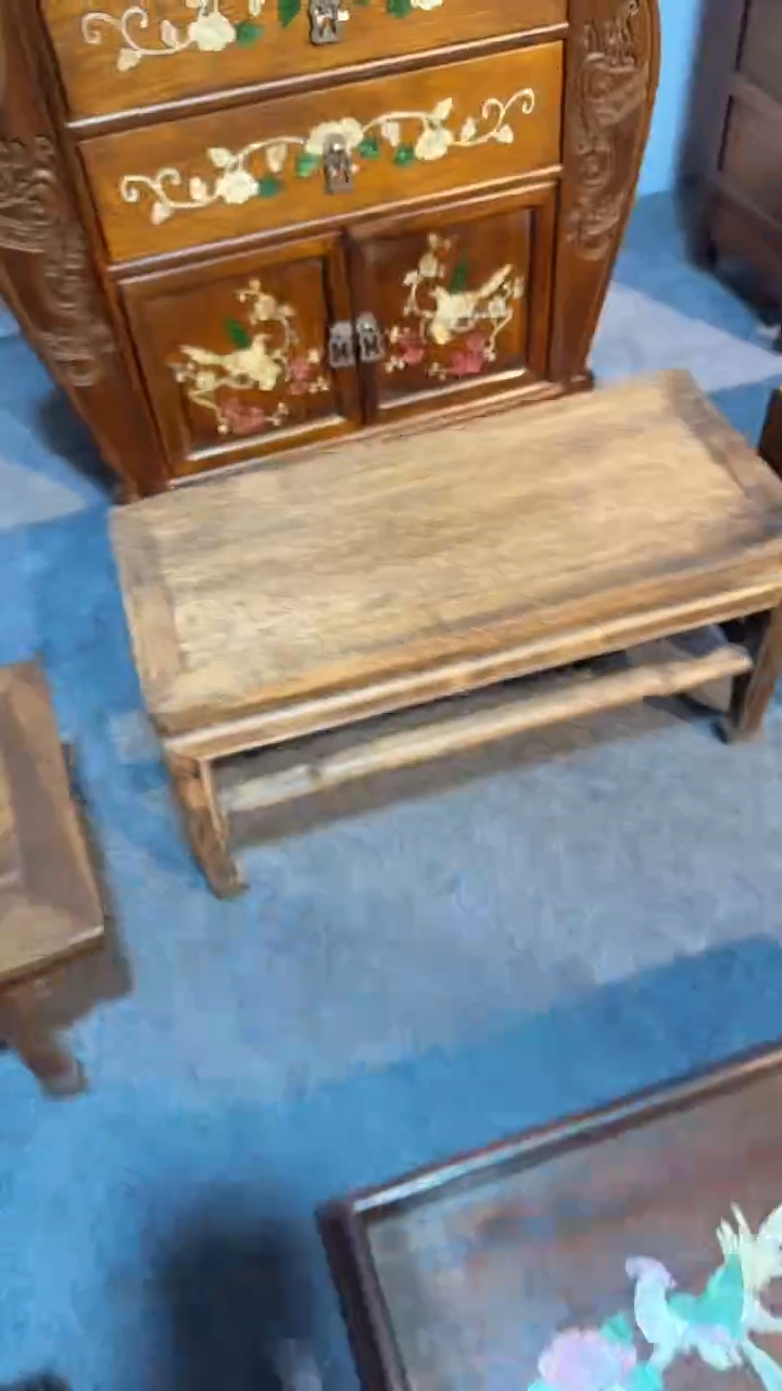 木福利             小桌案