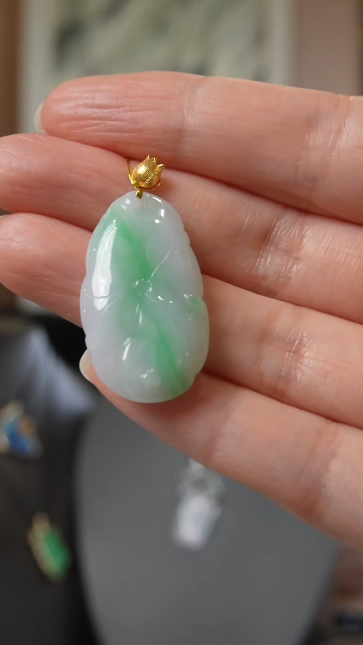 【闪购商品】翡翠吊坠(不含链)18K金镶嵌天然缅甸翡翠吊坠