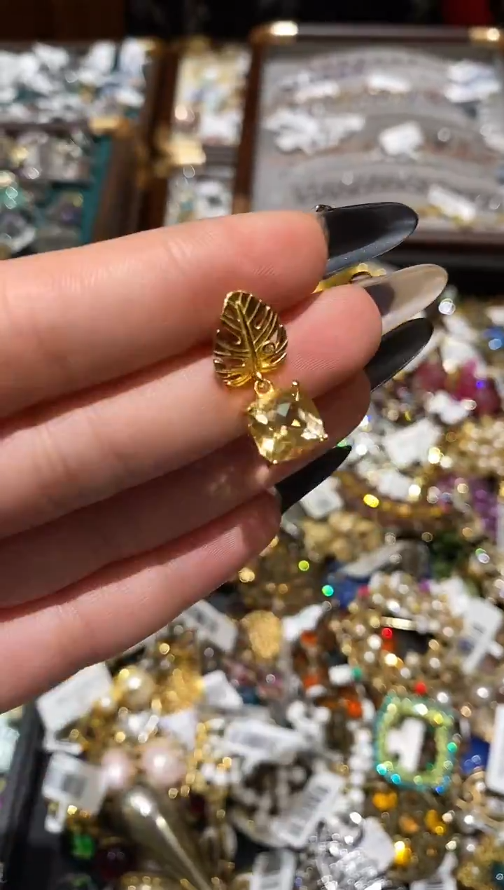 纯铜合金琉璃楚楚珠宝中古甄选不退换