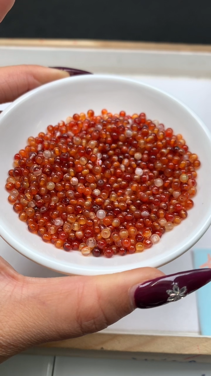 未镶嵌散珠南红玛瑙B860 冰飘花南红3mm100个6.8元