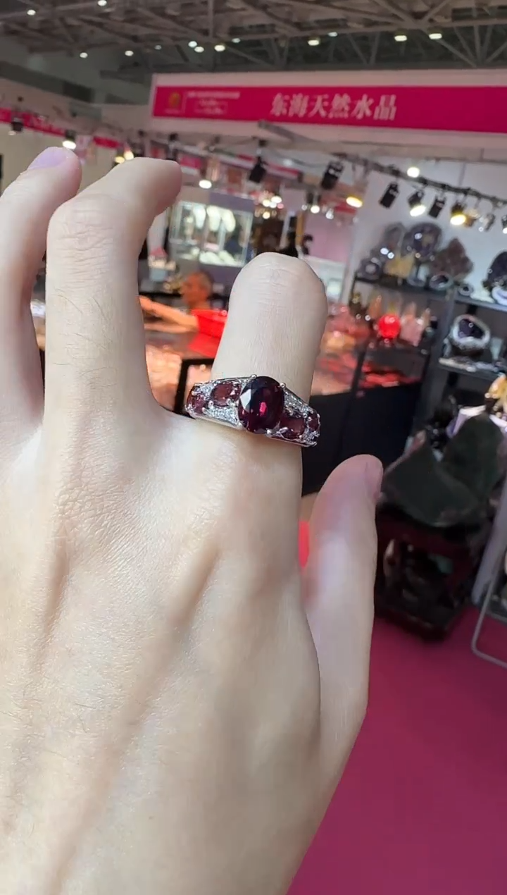 银S925镶嵌戒指石榴石9*7mm