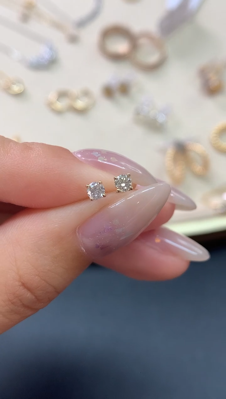 耳饰18K金镶嵌钻石耳饰|980+0多样性发货一件