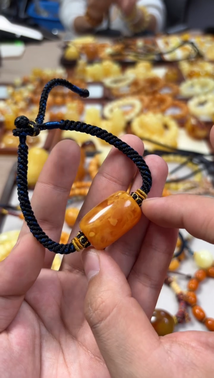 【闪购商品】蜜蜡裸石未镶嵌手绳