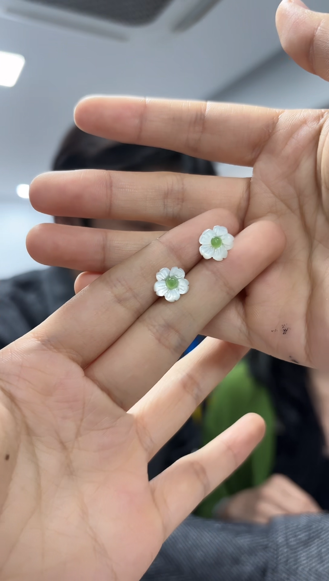 未镶嵌和田玉耳饰（多样性发一件）