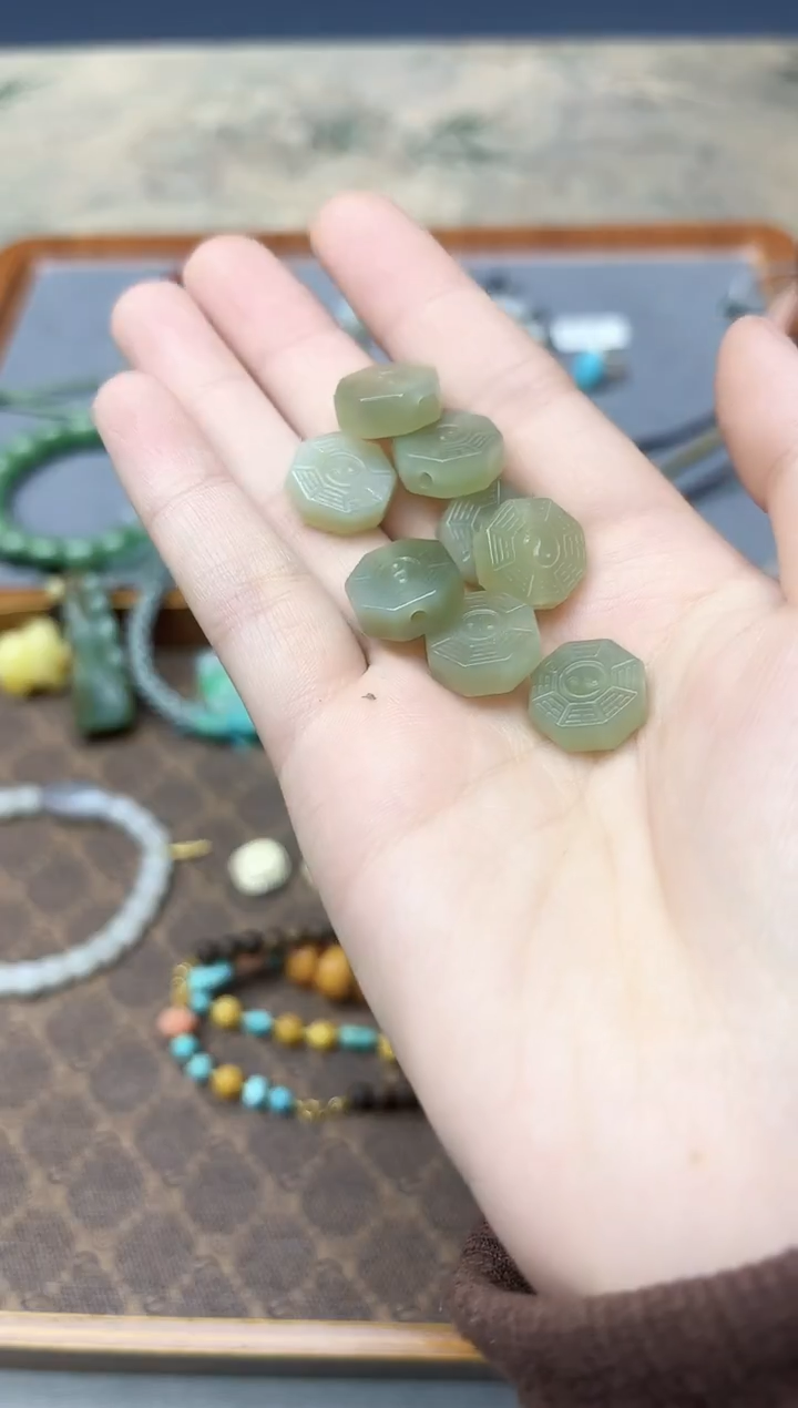 未镶嵌和田玉挂件和田玉配饰DN多样性发其一