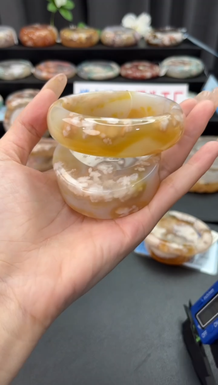 未镶嵌手镯石英质玉（58圈口）赠送镯心 