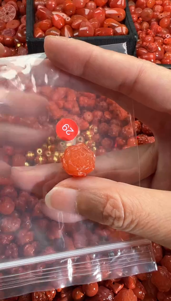 【闪购商品】南红玛瑙颈饰未镶嵌1