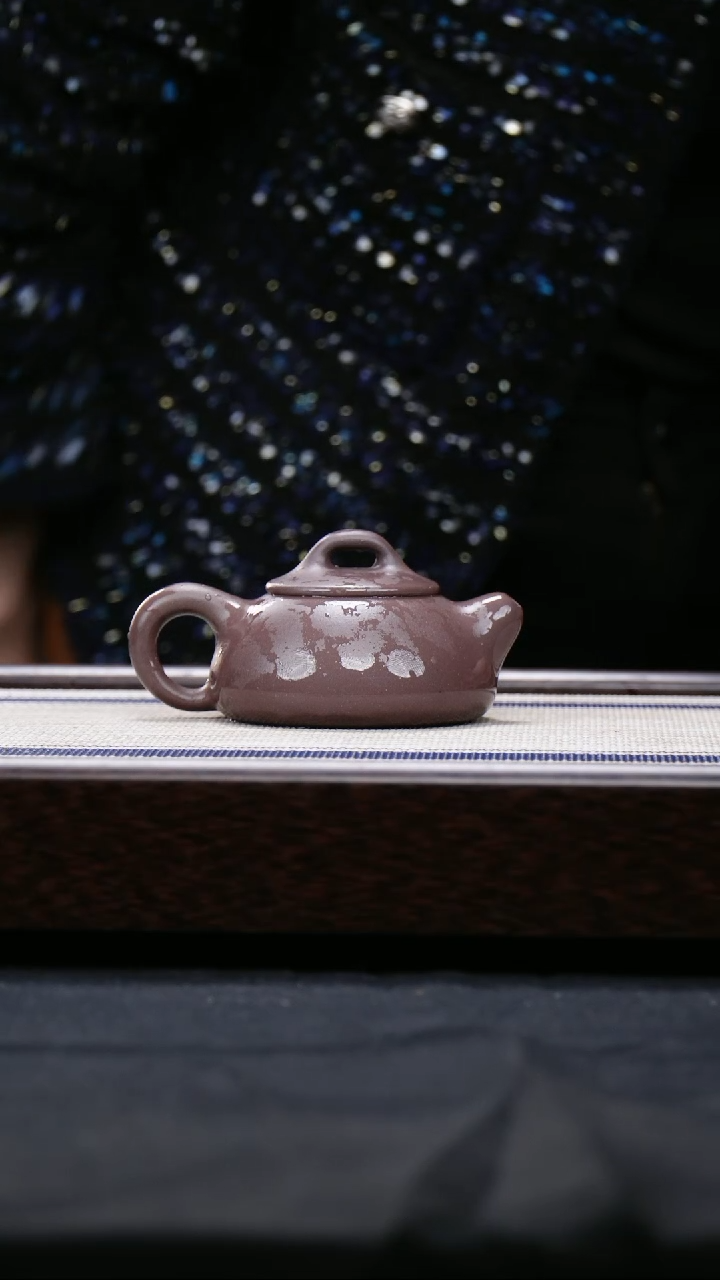 【闪购商品】紫砂茶壶低槽青 道洪款石瓢 