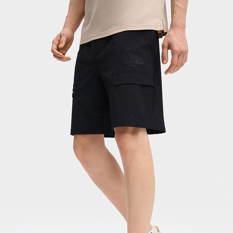 FILA斐乐×蓬皮杜中心时尚休闲款夏日度假出游宽松舒适五分短裤