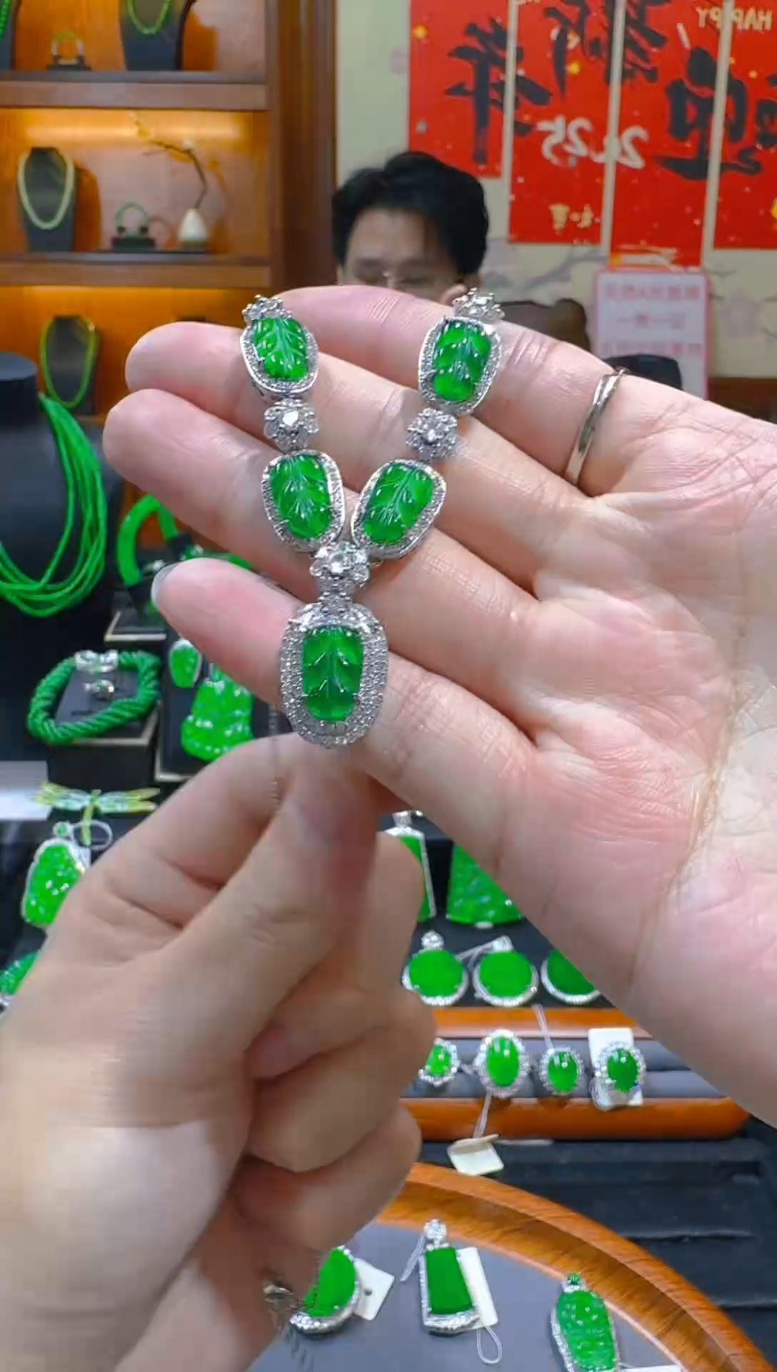 【闪购商品】翡翠颈饰未镶嵌天然A货翡翠