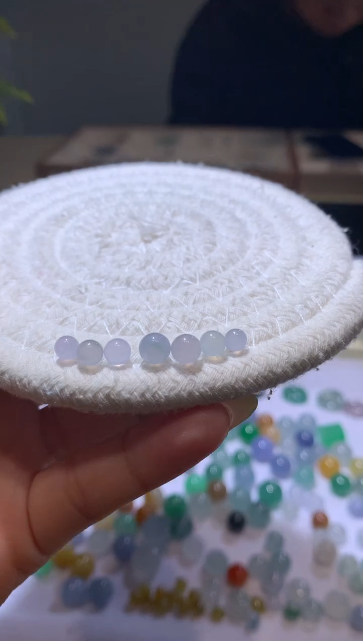 【闪购商品】定制翡翠未镶嵌4.4-6*七颗珠子580+58