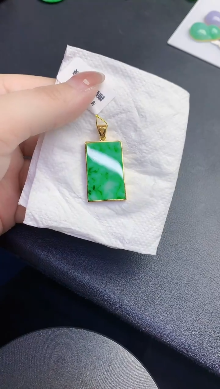 颈饰未镶嵌翡翠缅甸天然翡翠A货