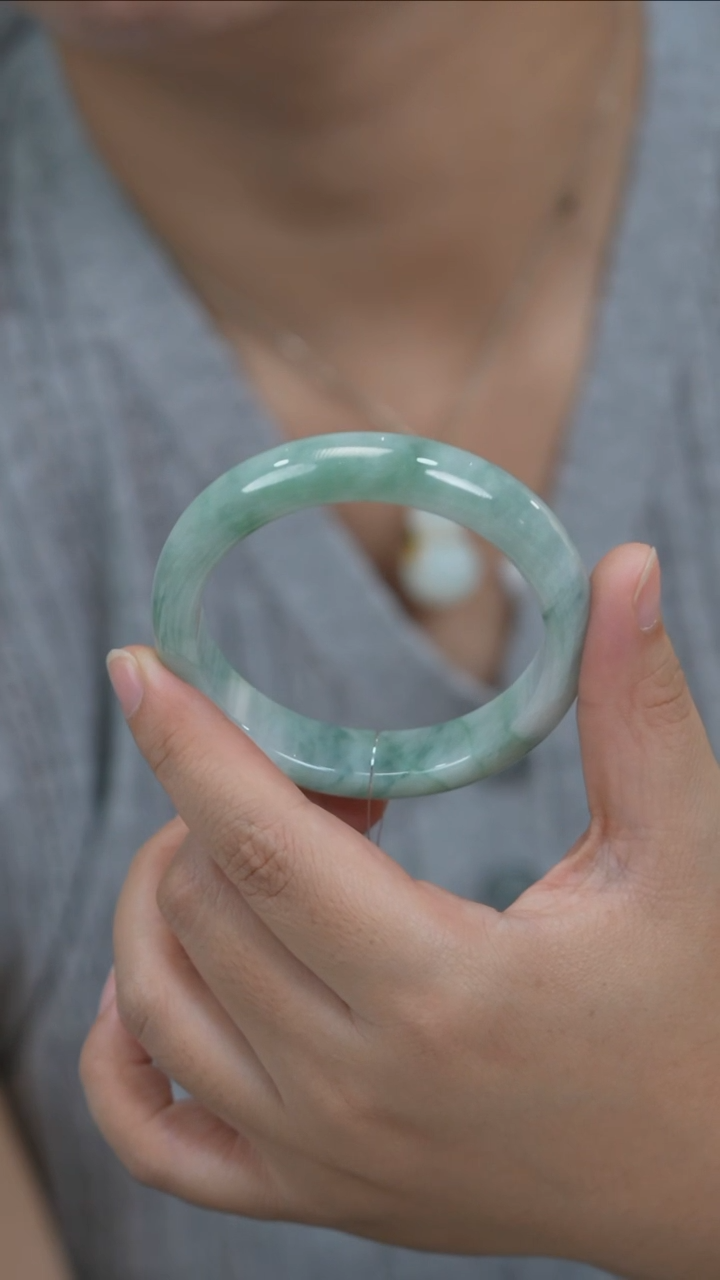 翡翠手镯未镶嵌Y1141
