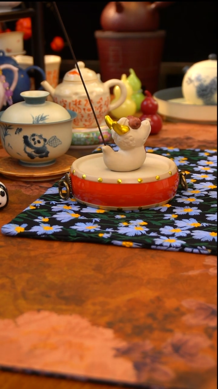 专做手绘和手工茶具的直播间