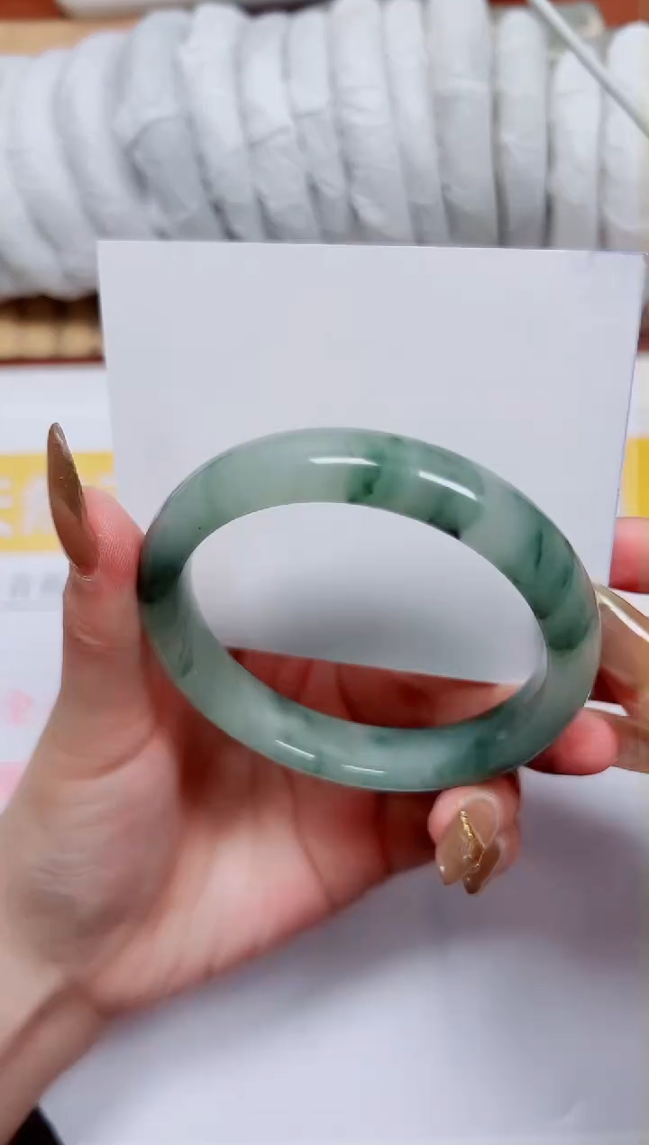 【闪购商品】石英质玉手镯未镶嵌K247-55