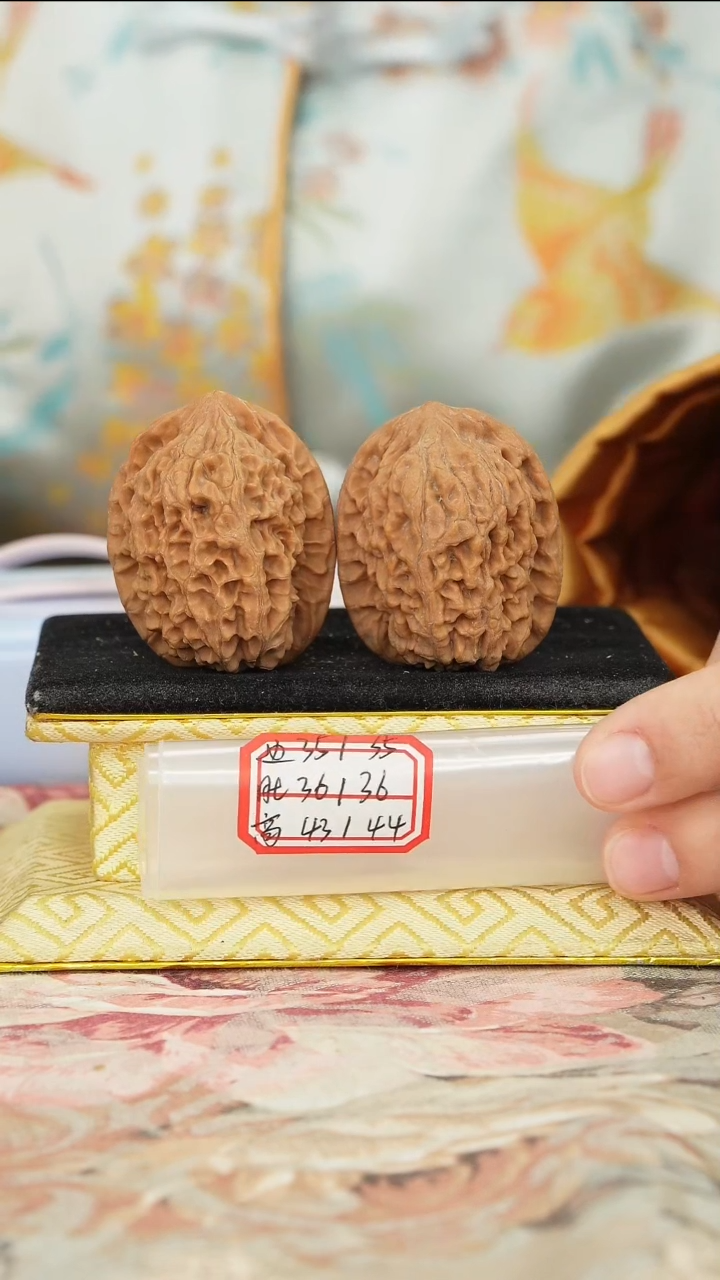 【闪购商品】文玩核桃把件非嫁接将军榜