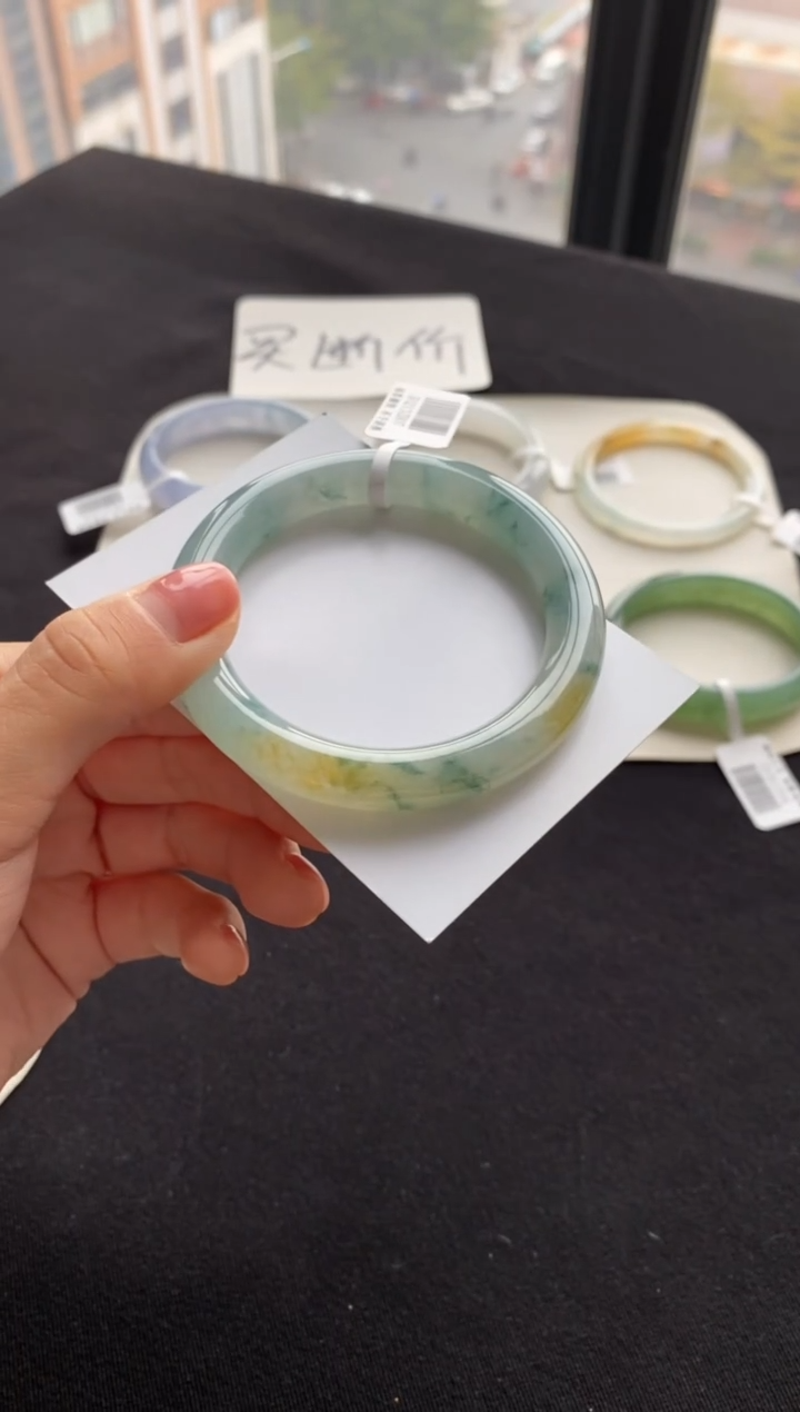 【闪购商品】翡翠手镯（圆镯）未镶嵌54圆条--不退不换