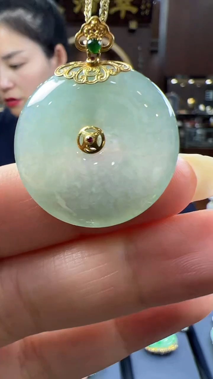 【闪购商品】翡翠挂件18K金镶嵌平安扣不含链