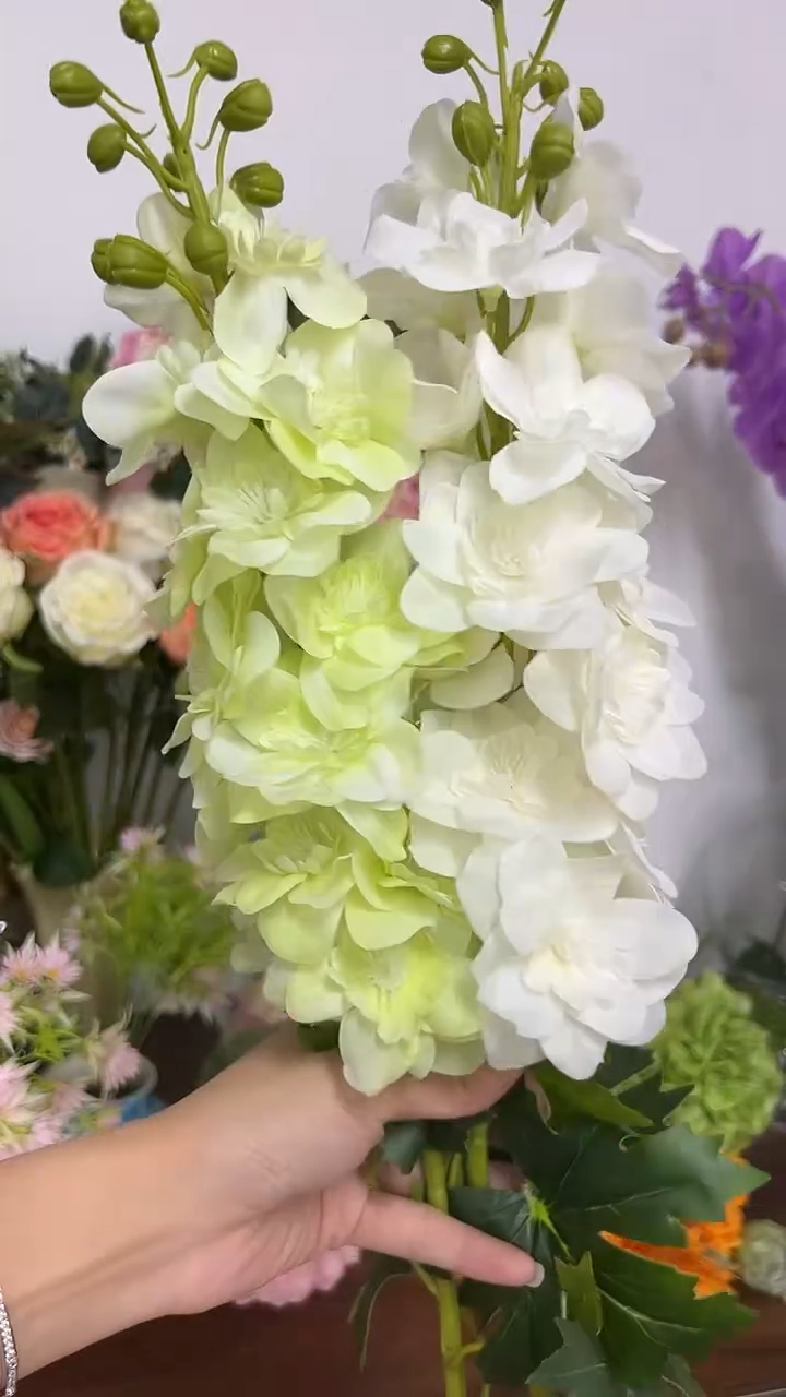 1枝白色1枝绿色手感飞燕