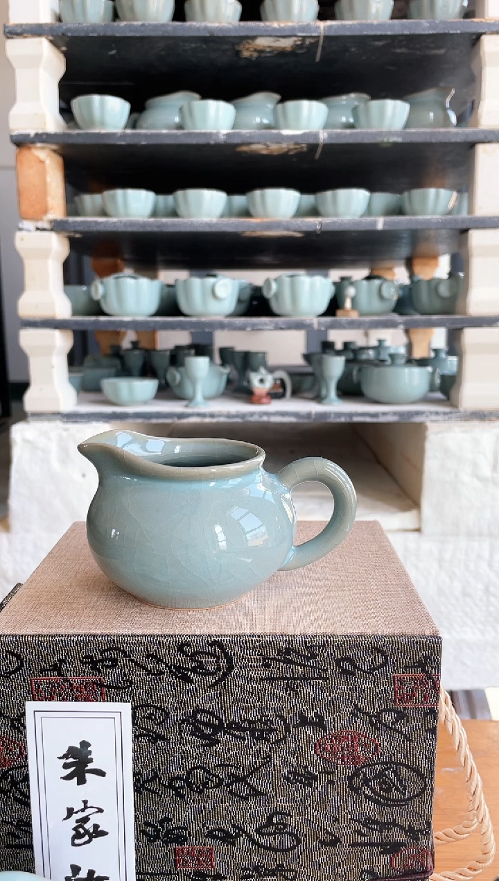 【闪购商品】其他#微瑕天青釉朱家汝窑圆公道截屏