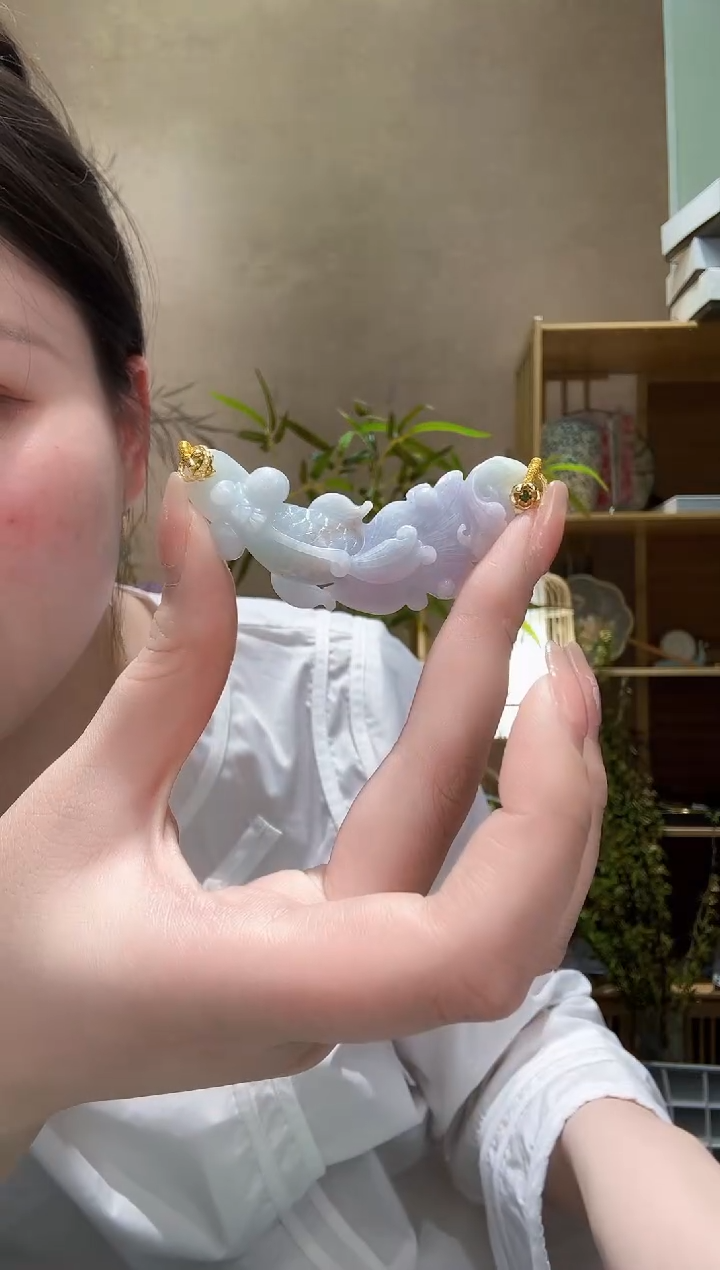 翡翠未镶嵌颈饰吊坠