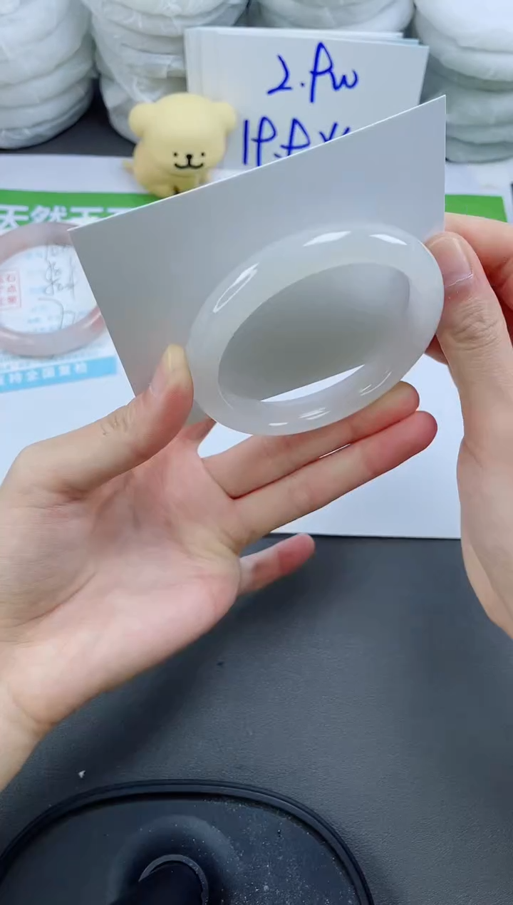 【闪购商品】石英质玉手镯未镶嵌109-56.5