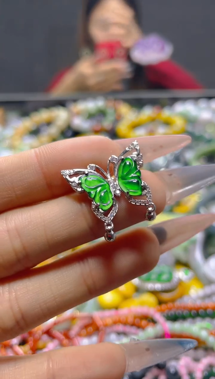 颈饰未镶嵌翡翠/K/翡翠A货，一件也是批发价