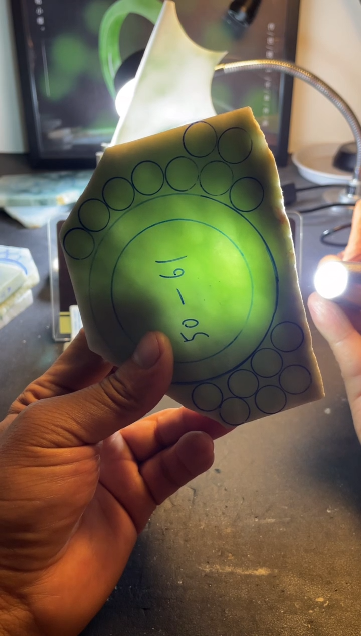 未镶嵌翡翠定制翡翠木*燕翡翠