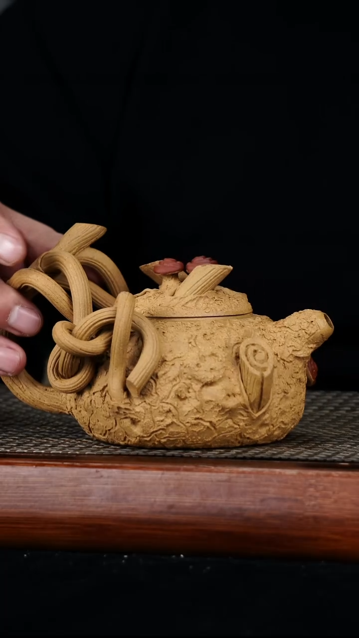 茶壶紫砂原矿黄金段泥树荫供春350cc