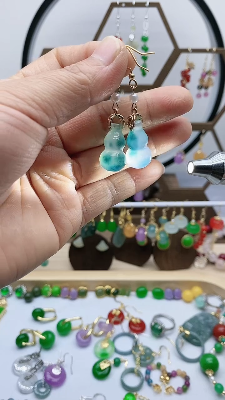 未镶嵌石英质玉（天山翠）耳饰625