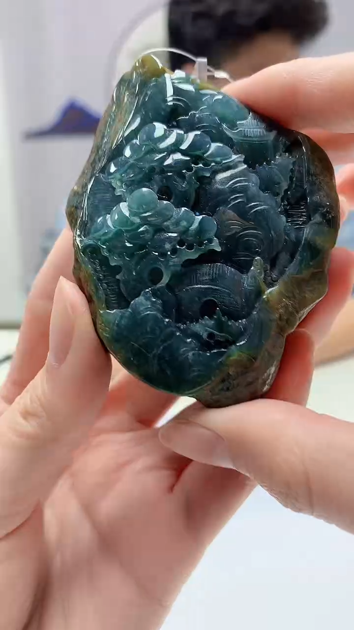 【闪购商品】定制翡翠未镶嵌4688zm-毛货挂件68山水