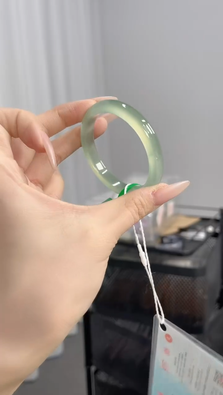 【闪购商品】玛瑙/玉髓手镯未镶嵌50-51圈口