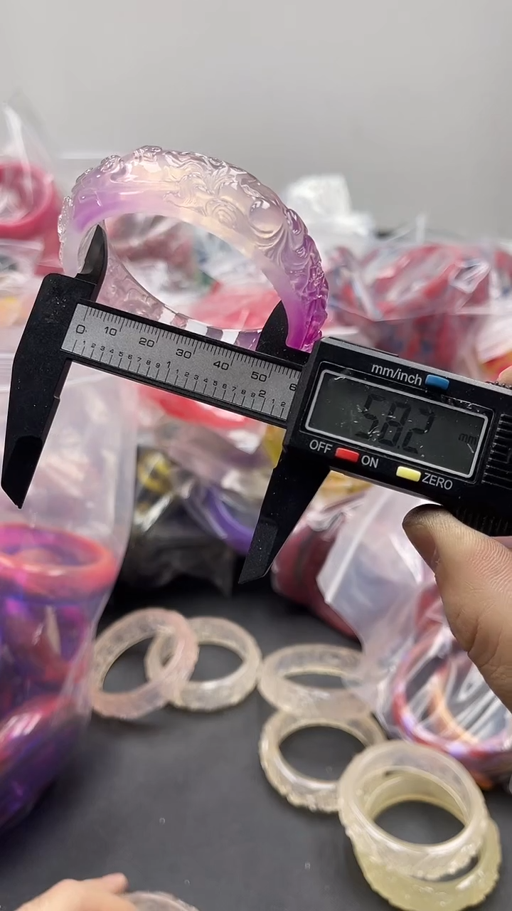 【闪购商品】硅化珊瑚手镯未镶嵌346