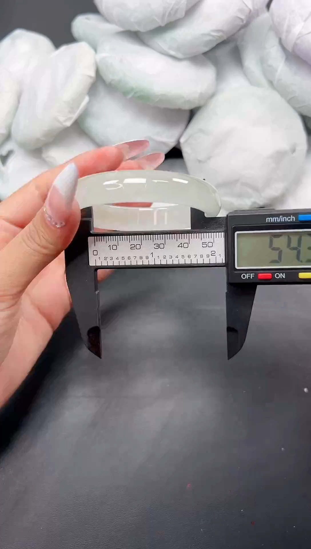 精品手镯，一物一拍J-079